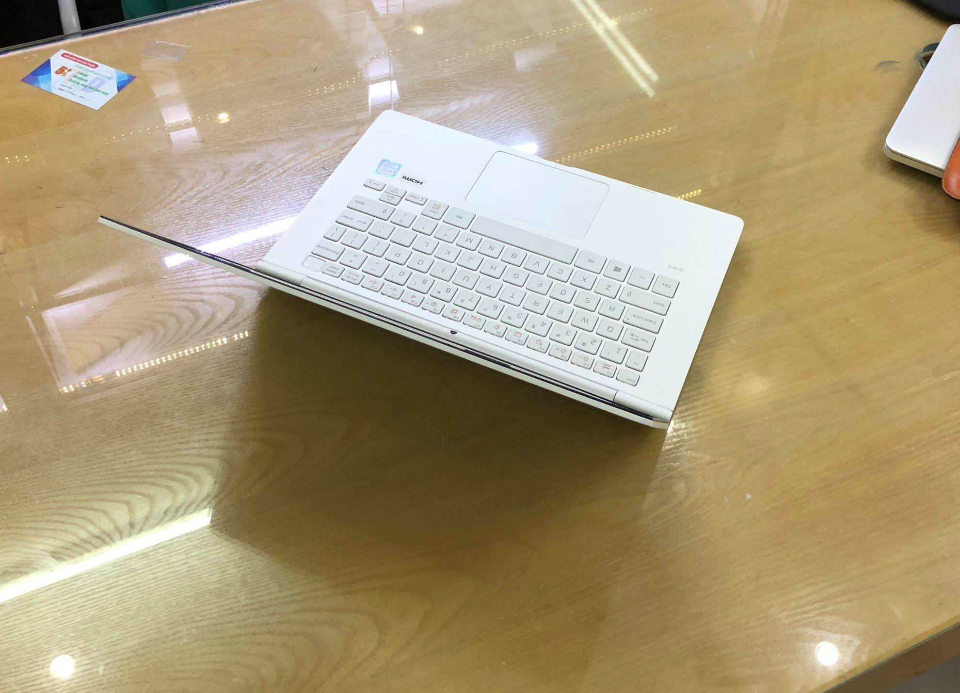 Laptop LG Gram 14ZD970-G.AX52A5-8.jpg